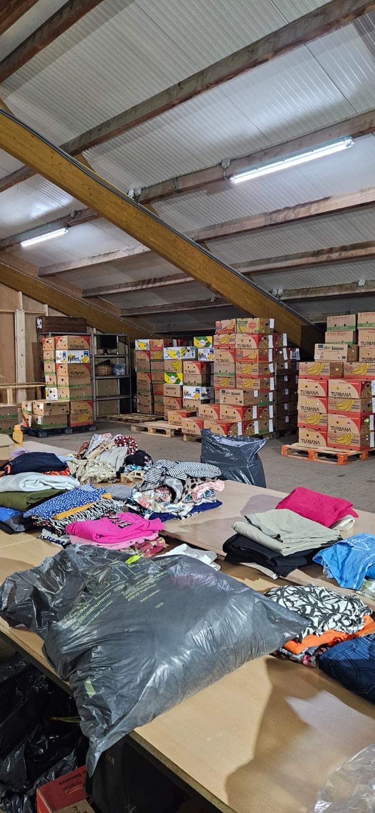 Helpt u een container vullen?